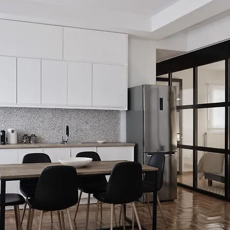 Sunny And Comfy 2bd In Kolonaki Apartment *